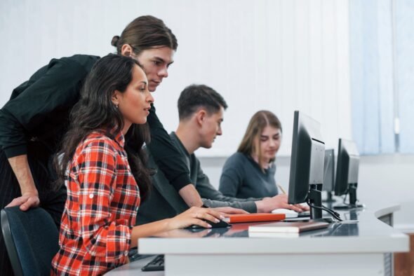 FAC INSTITUTE Tim Jasa Training Accurate Online Tanpa Basic Akuntansi