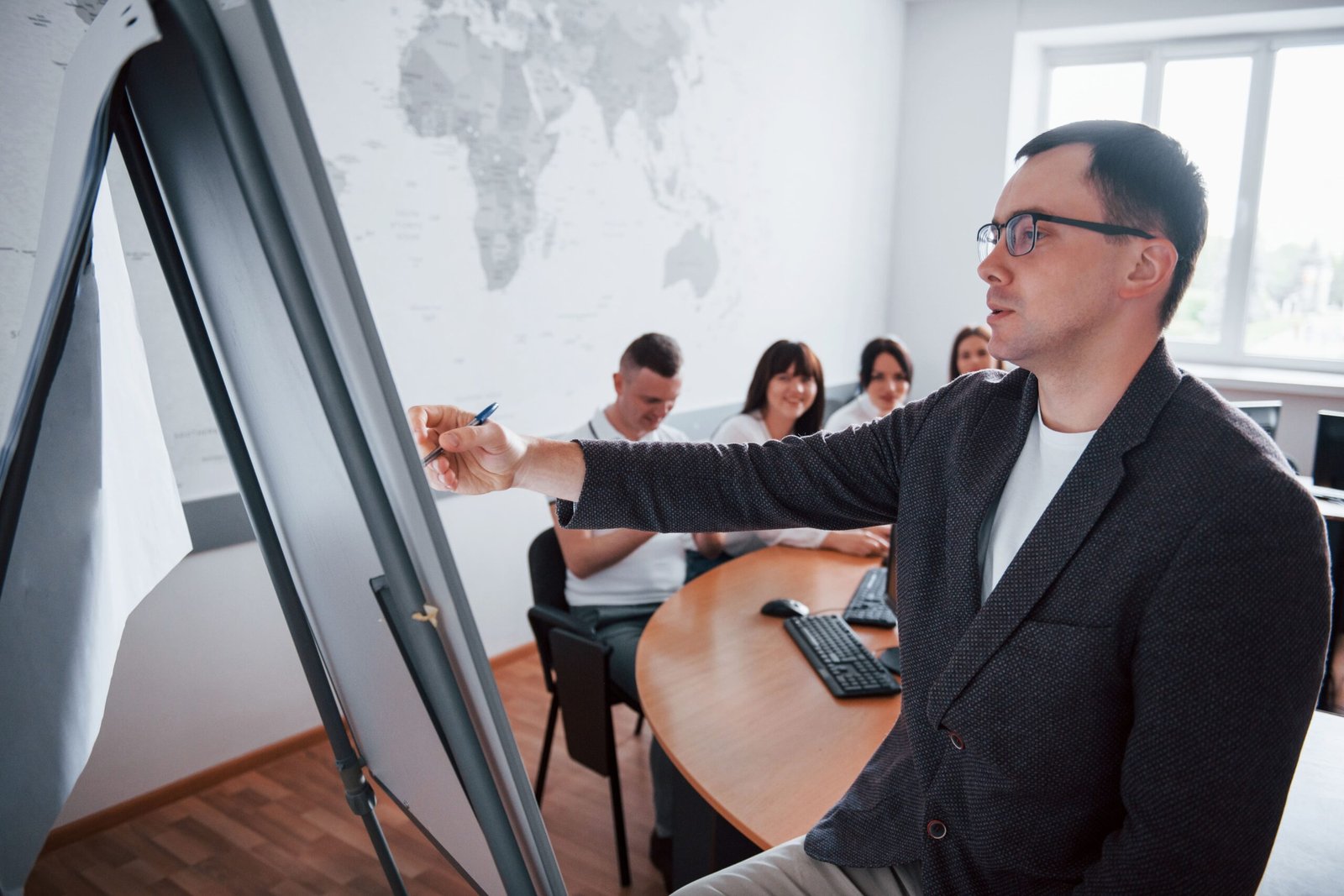 FAC Institute, Layanan Training Accurate Online dengan Trainer Berpengalaman