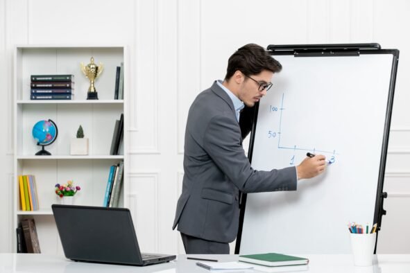 Cegah Kesalahan Pencatatan Keuangan dengan Pelatihan Accurate di FAC INSTITUTE